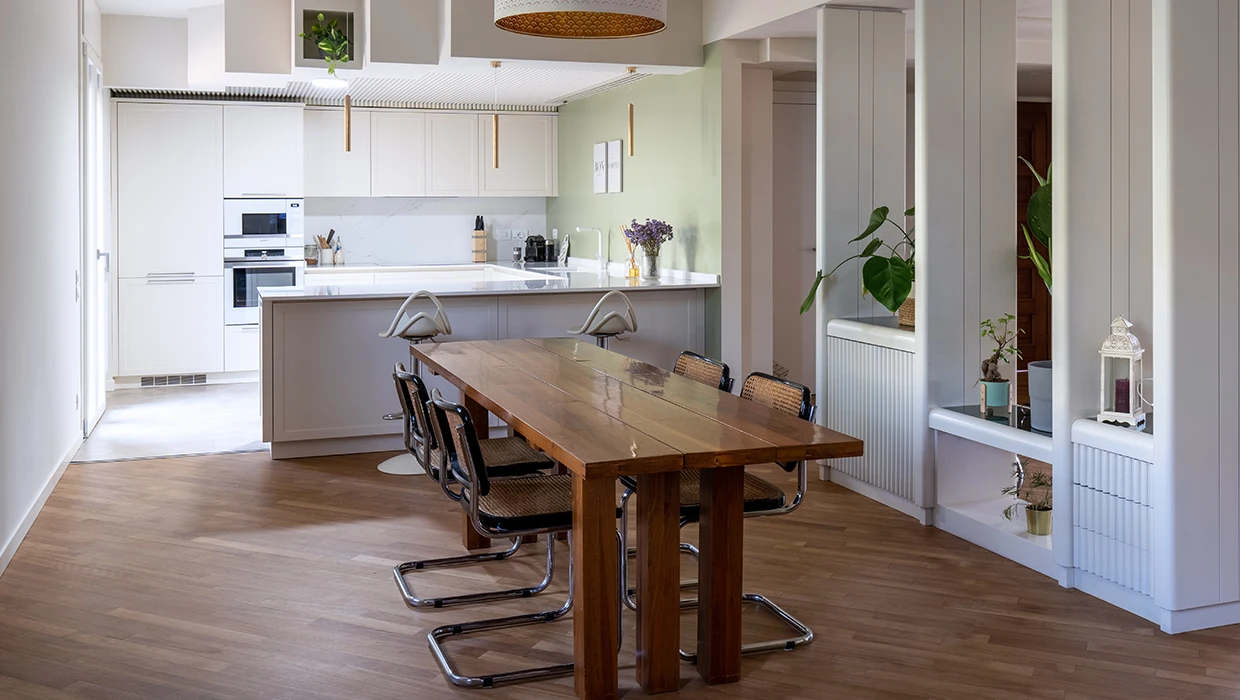 Lacquered kitchen in open space