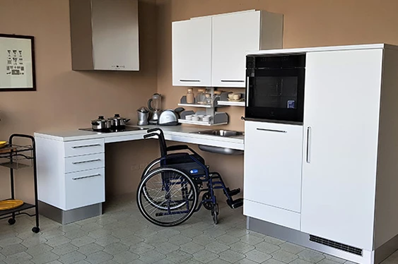 Domotic kitchen for disabled people